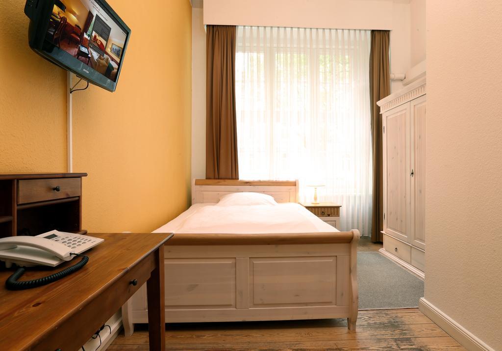 Hotel Amsterdam Хамбург Стая снимка